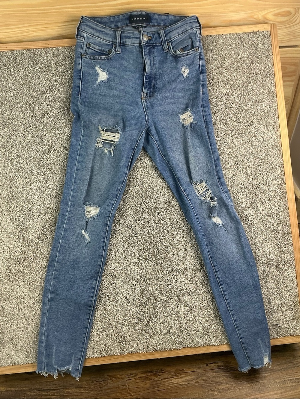 Aeropostale Women's Distressed Skinny Jeans - Medium Blue